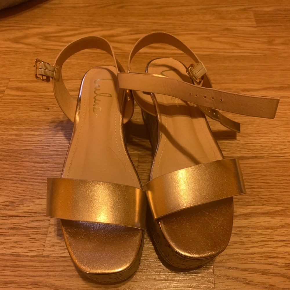 Metallic platform sandal - Picture 2 of 2